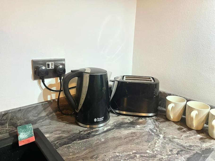 Lovely 3 Bed Ground Floor Apartment Near Qe Hospital Harborne Birmingham New מראה חיצוני תמונה
