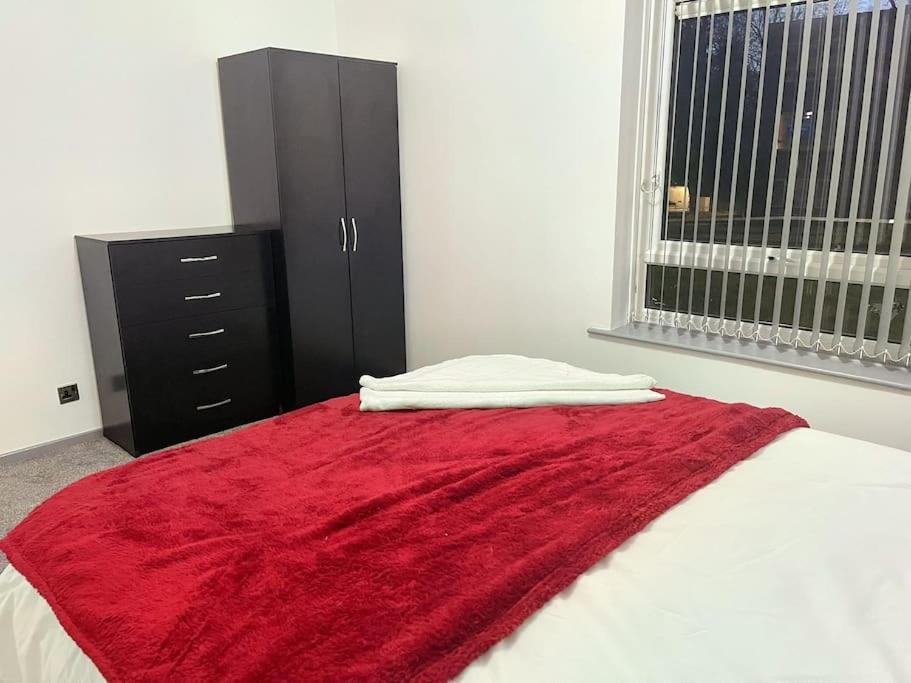 Lovely 3 Bed Ground Floor Apartment Near Qe Hospital Harborne Birmingham New מראה חיצוני תמונה