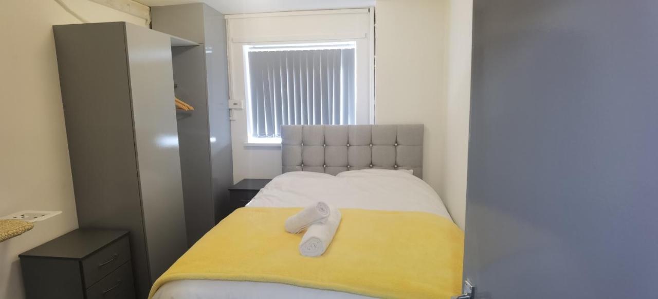 Lovely 3 Bed Ground Floor Apartment Near Qe Hospital Harborne Birmingham New מראה חיצוני תמונה